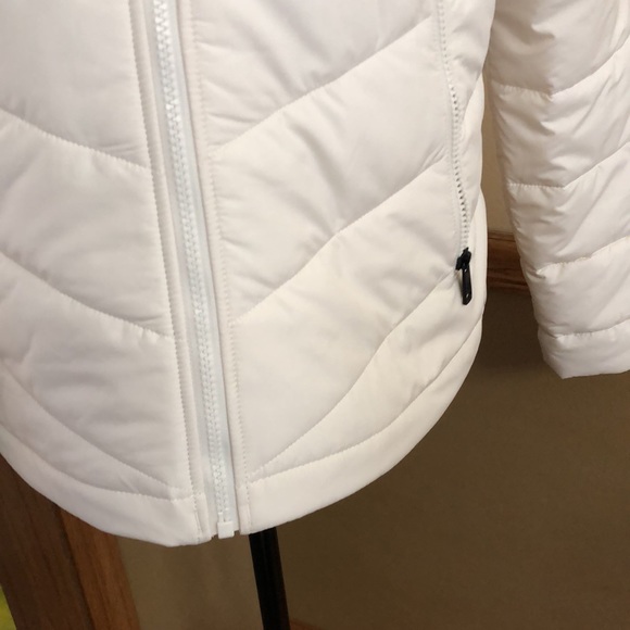 North Face light weather jacket - Picture 5 of 8